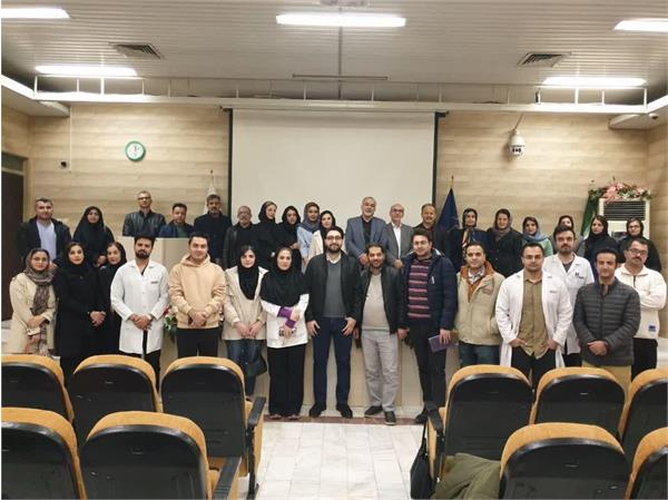 برگزاری سمپوزیوم علمی «نحوه برخورد با بیماران کم‌شنوا»