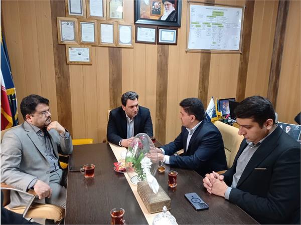 حضور رئیس بسیج جامعه پزشکی دانشگاه علوم پزشکی کرمانشاه در مرکز آموزشی درمانی امام خمینی(ره) کرمانشاه