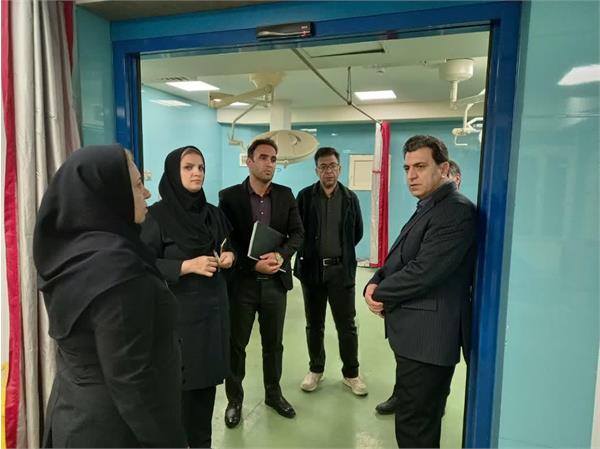 بازدید میدانی رئیس بیمارستان امام خمینی(ره) از قسمت های مختلف مرکز
