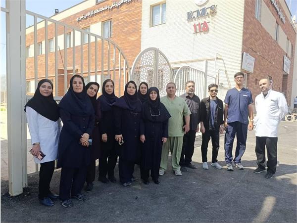 خدمت‌رسانی تیم درمانی مرکز آموزشی درمانی امام خمینی(ره) کرمانشاه به زائران اربعین در پایانه مرزی خسروی