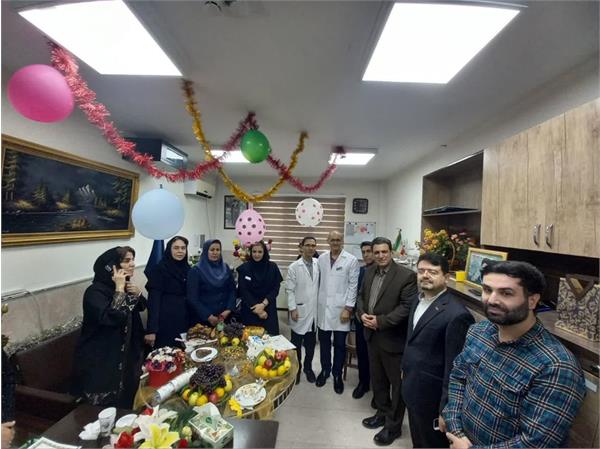 گزارش تصویری | تبریک روز پرستار در مرکز آموزشی درمانی امام خمینی(ره) کرمانشاه  💠 تجلیل از فرشتگان سپیدپوش؛ پاسداشت تلاش‌های بی‌وقفه پرستاران در مسیر سلامت